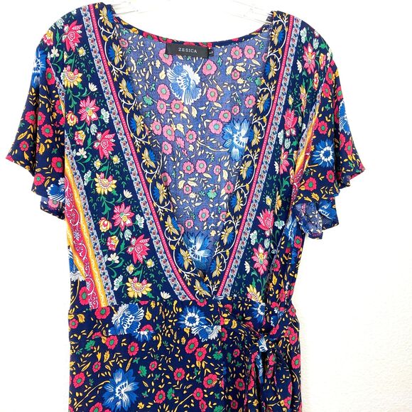 Zesica Women’s Mini Wrap Dress Size L Blue Red Floral Flutter Sleeve Boho - Picture 2 of 8